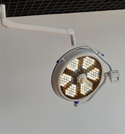 Lâmpada 80W da sala de operações do hospital, única luz de funcionamento cirúrgica principal